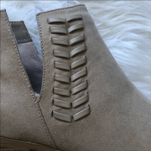 Taupe Braided Suede Ankle Booties Size 7 Women’s - Picture 6 of 8